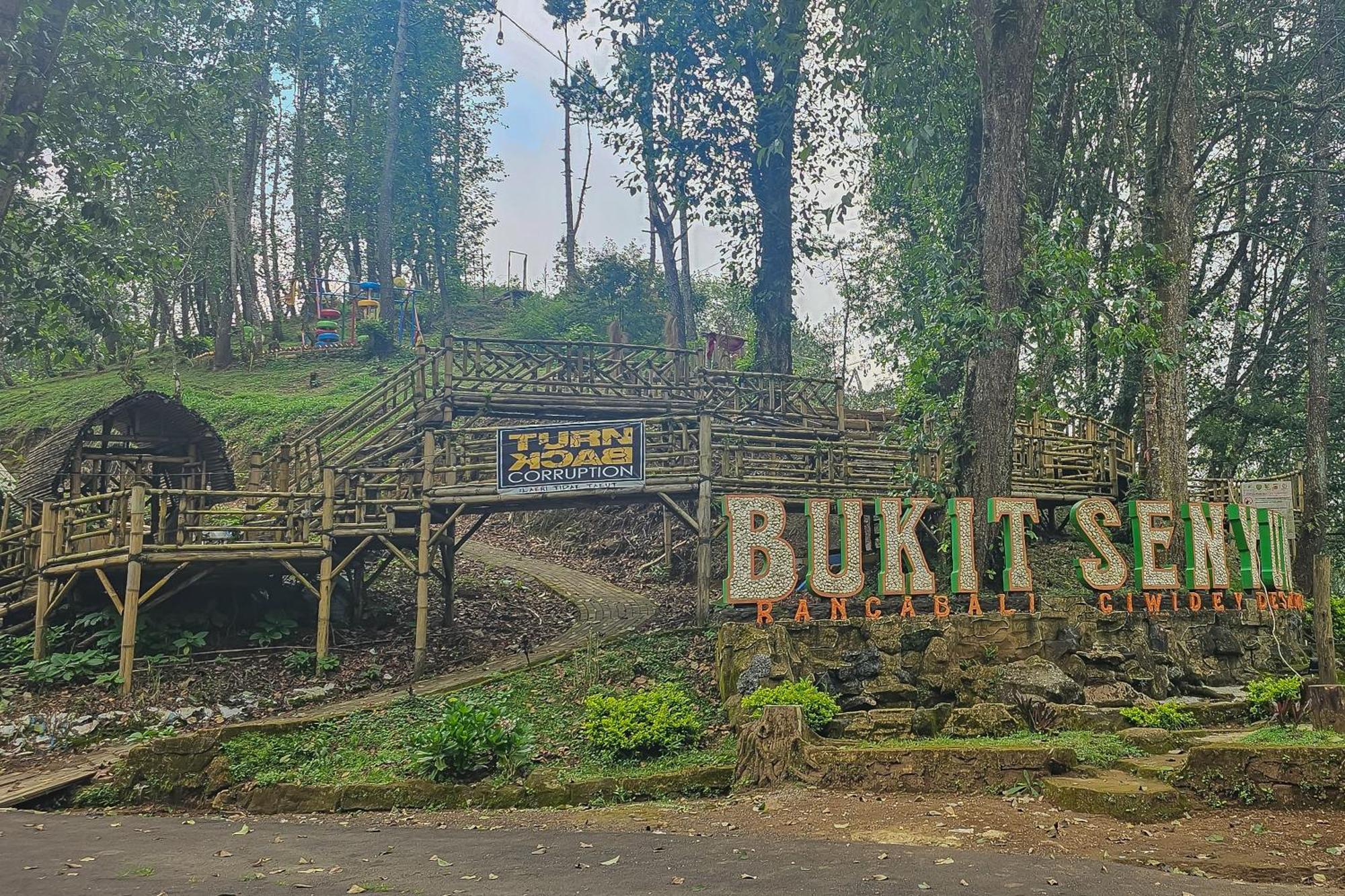 Bukit Senyum Residence Mitra Reddoorz Baruhtunggul Екстериор снимка
